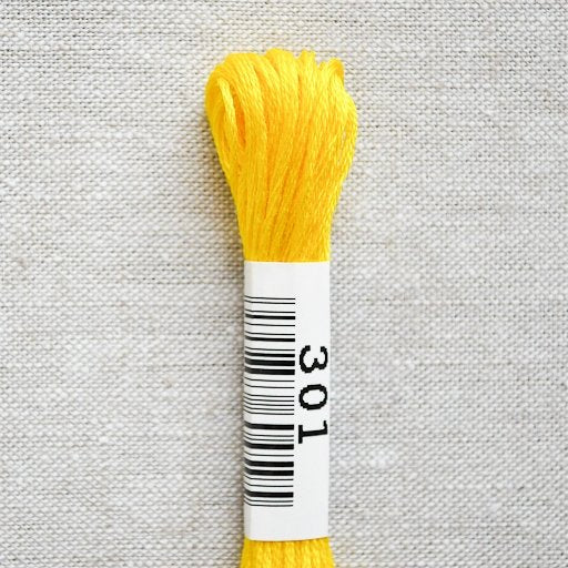 Cosmo : Cotton Embroidery Floss : 301 - the workroom