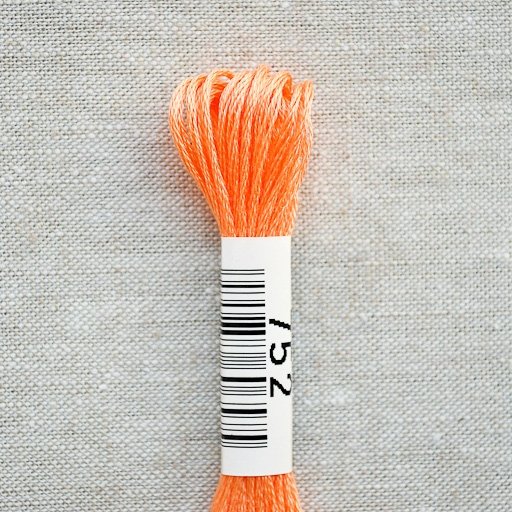 Cosmo : Cotton Embroidery Floss : 752 - the workroom