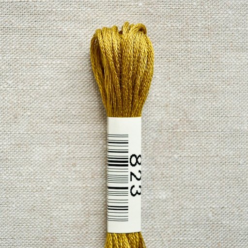 Cosmo : Cotton Embroidery Floss : 823 - the workroom