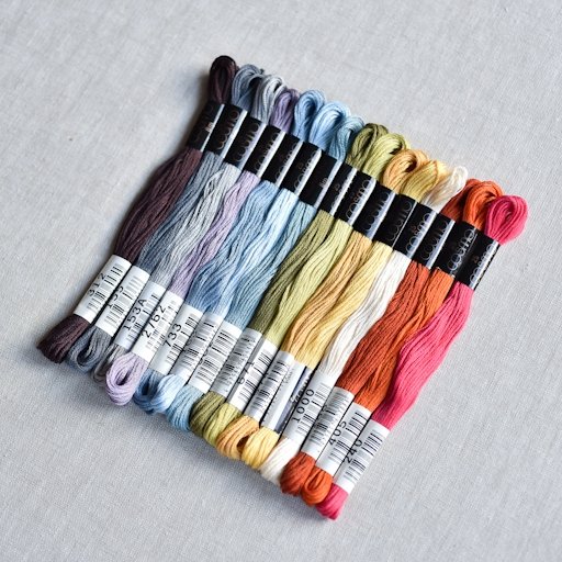Cosmo : Rosa's Embroidery Floss Palette : Still Falling For You : 15 pcs - the workroom