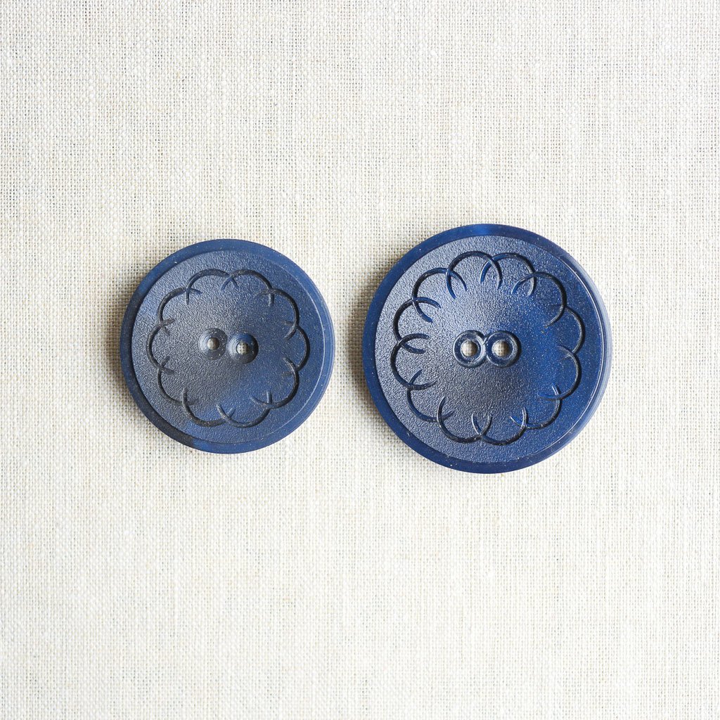 The Button Dept. : Plastic : Blueberry Zinnia - the workroom