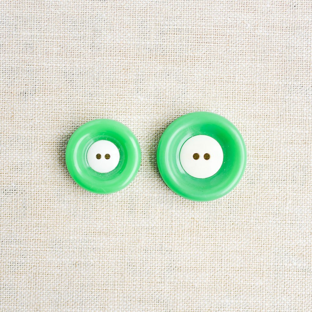 The Button Dept. : Plastic : Key Lime Donut - the workroom