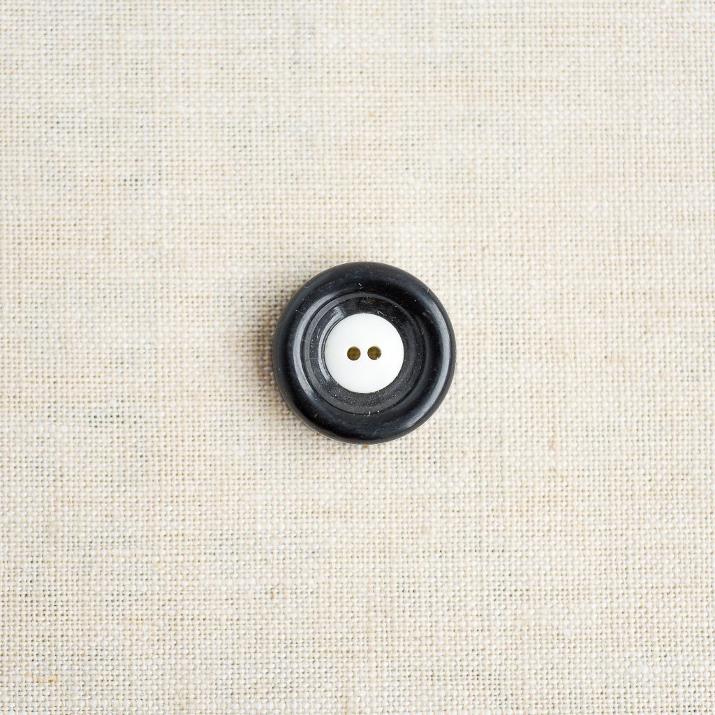 The Button Dept. : Plastic : Salt & Pepper Donut - the workroom