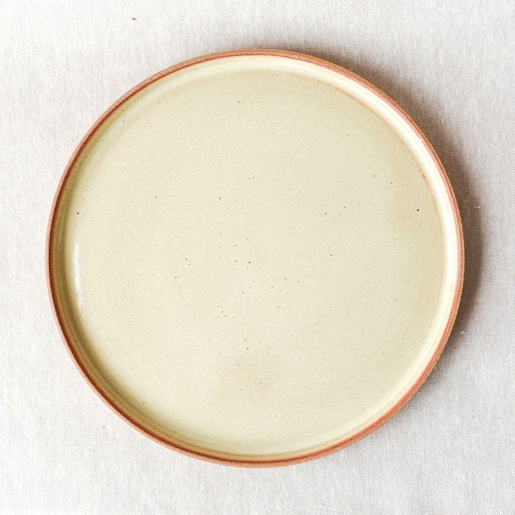 Steingut Pottery : Cream Plate #2 - the workroom