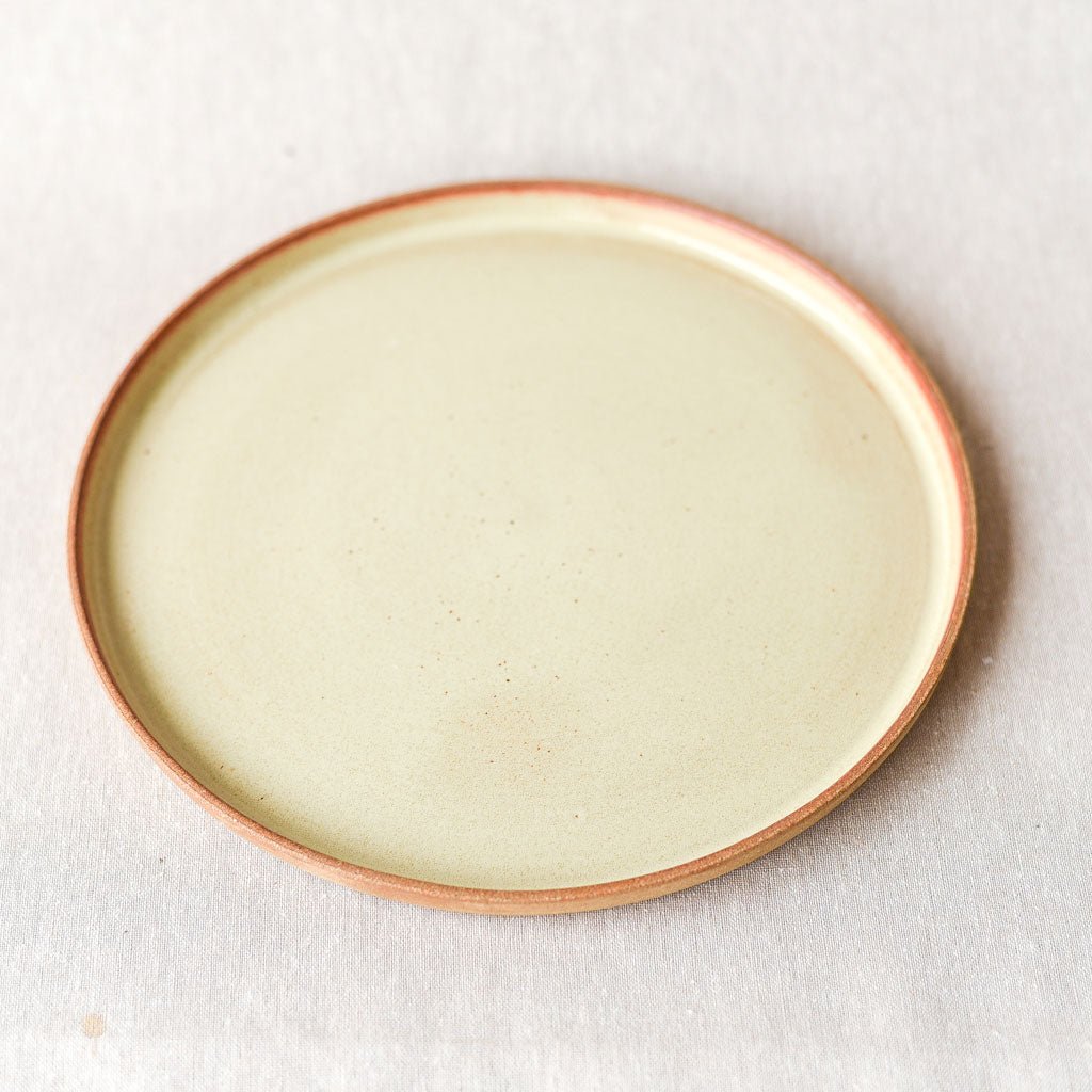 Steingut Pottery : Cream Plate #2 - the workroom