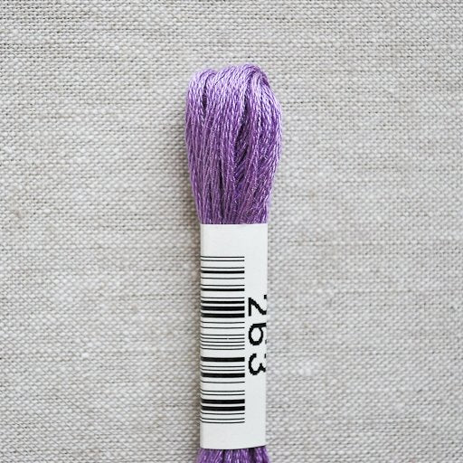 Cosmo : Cotton Embroidery Floss : 263 - the workroom