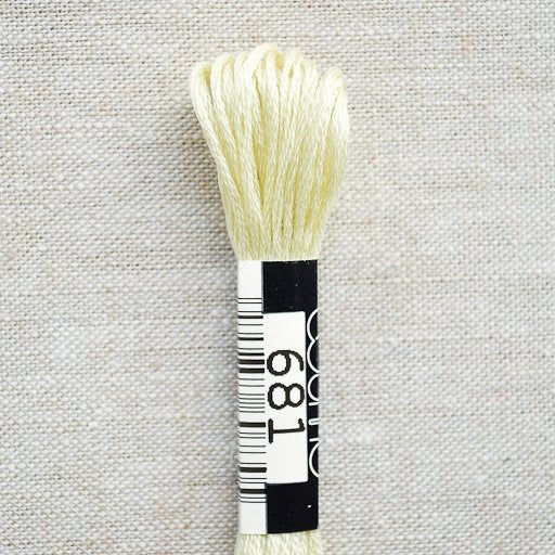 Cosmo : Cotton Embroidery Floss : 681 - the workroom