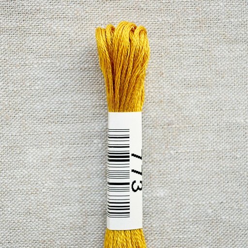 Cosmo : Cotton Embroidery Floss : 773 - the workroom