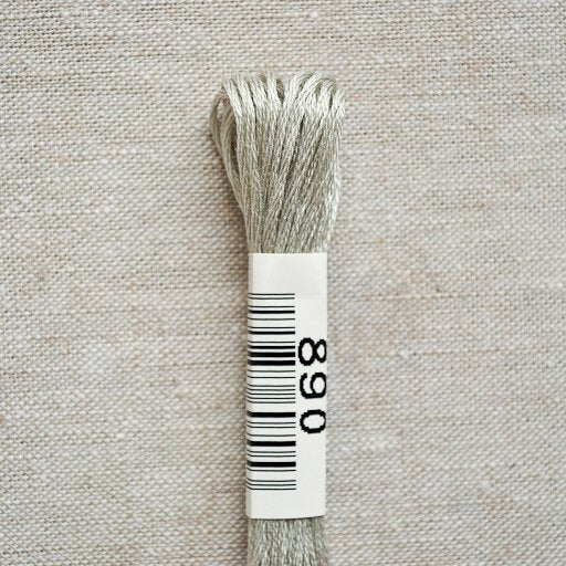 Cosmo : Cotton Embroidery Floss : 890 - the workroom
