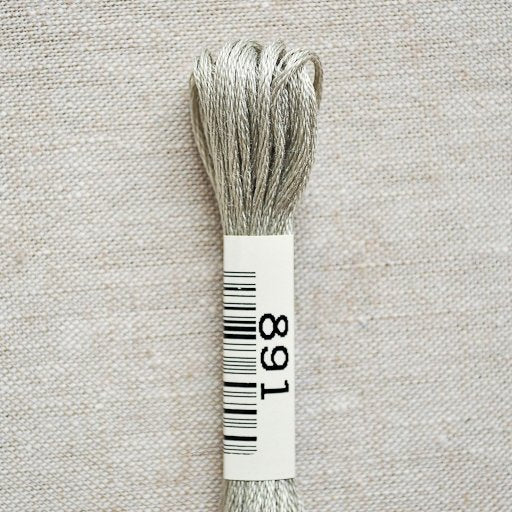Cosmo : Cotton Embroidery Floss : 891 - the workroom