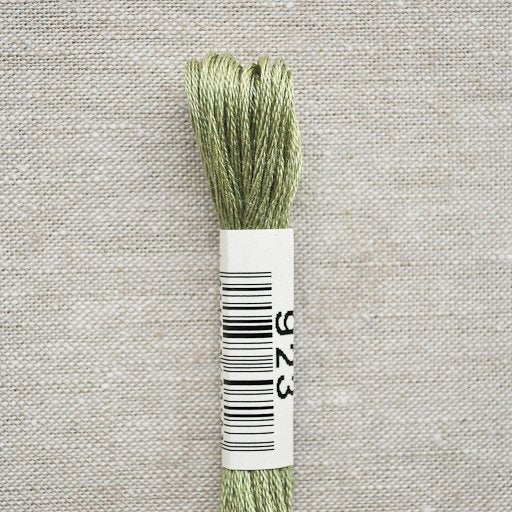 Cosmo : Cotton Embroidery Floss : 923 - the workroom