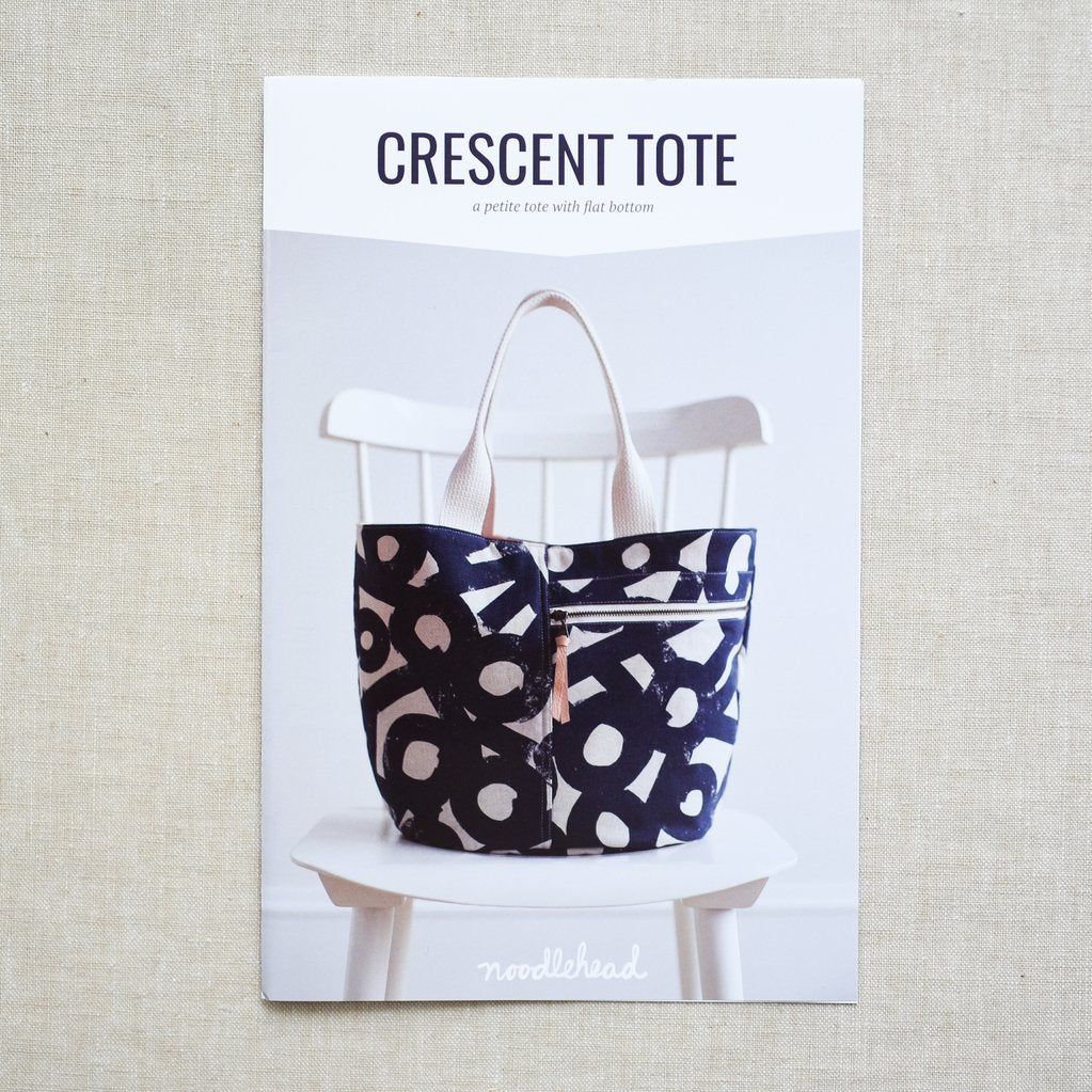 Noodlehead : Crescent Tote Pattern - the workroom