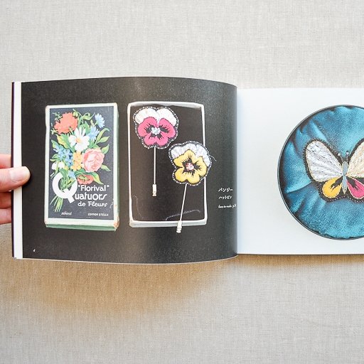 Small Embroidered Accessories : Japanese Craft Book - the workroom