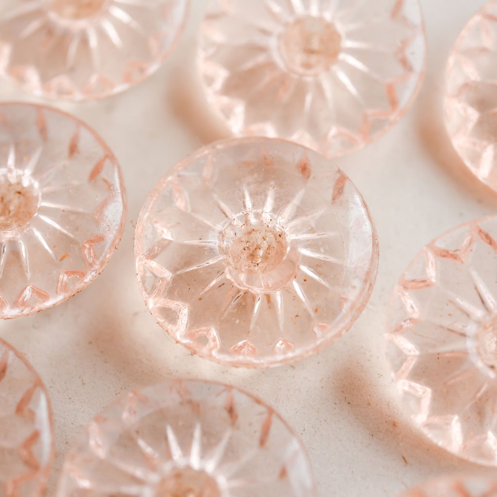 The Button Dept. : Glass : Pink Sunflower - the workroom