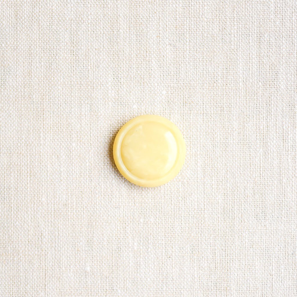 The Button Dept. : Plastic : Banana Dots - the workroom