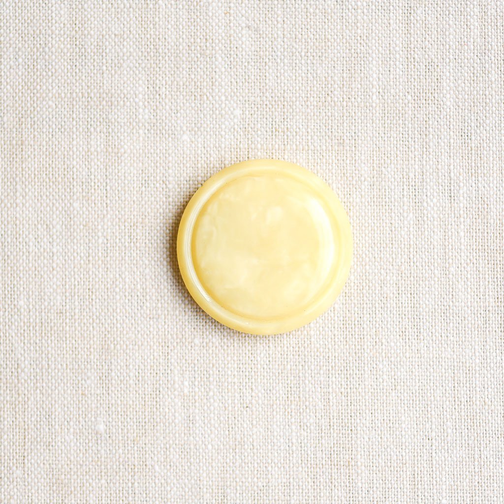 The Button Dept. : Plastic : Banana Dots - the workroom