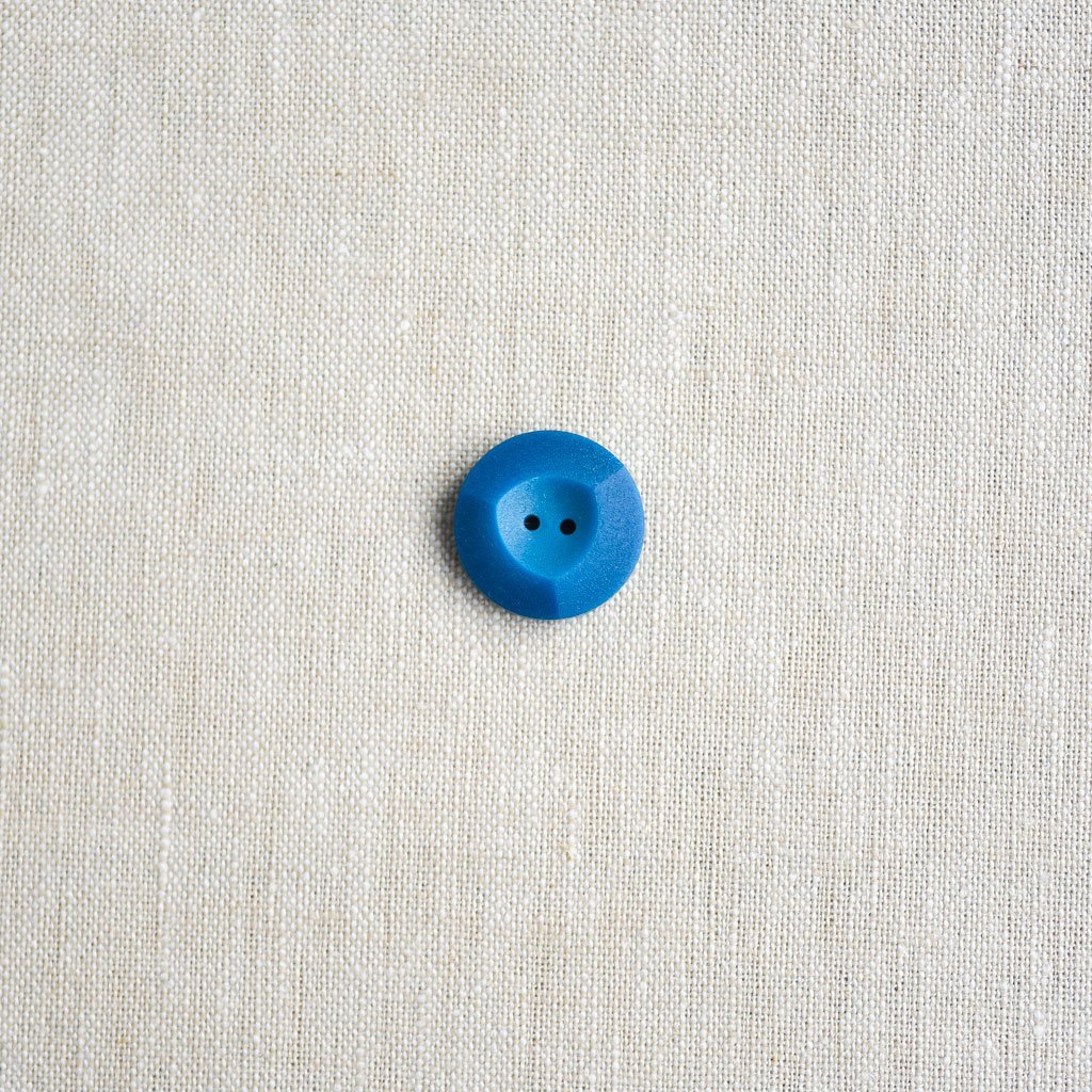 The Button Dept. : Plastic : Blue Raspberry Winegum - the workroom