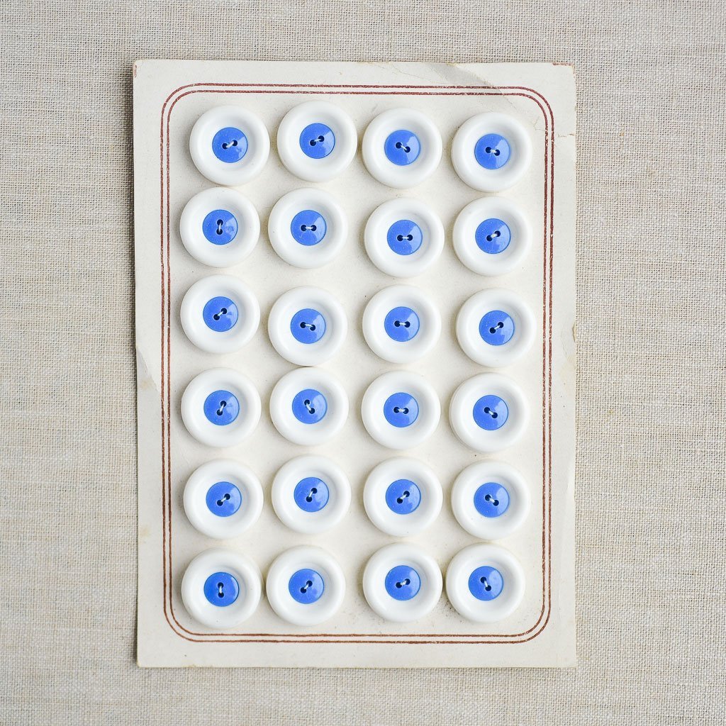 The Button Dept. : Plastic : Blueberry Pavlova - the workroom