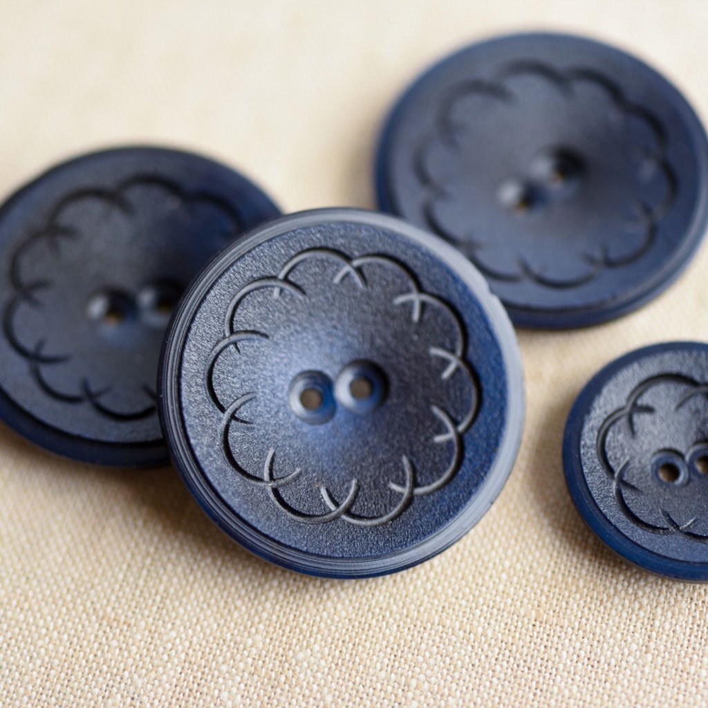 The Button Dept. : Plastic : Blueberry Zinnia - the workroom