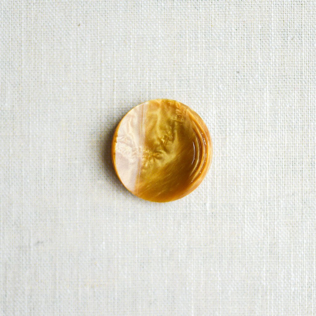 The Button Dept. : Plastic : Caramel Pringle - the workroom
