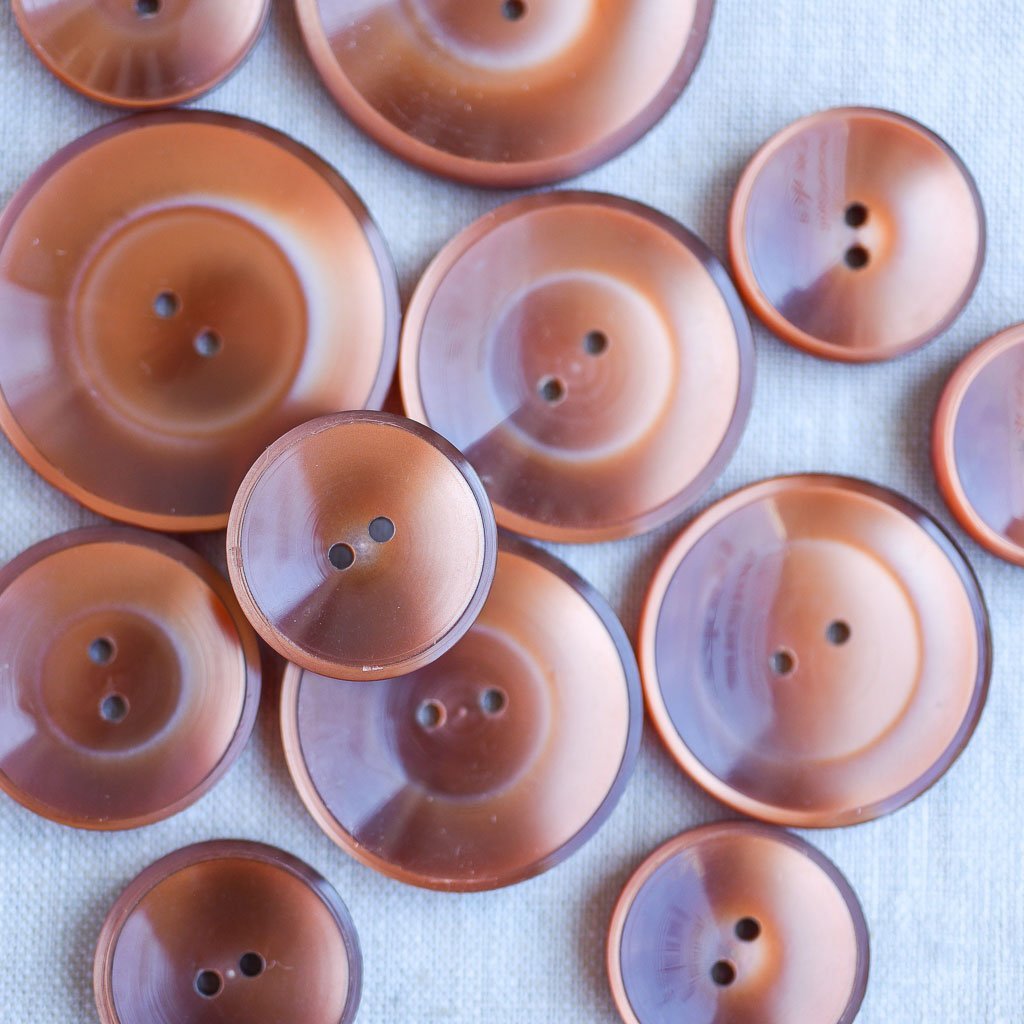 The Button Dept. : Plastic : Coffee Shimmer - the workroom