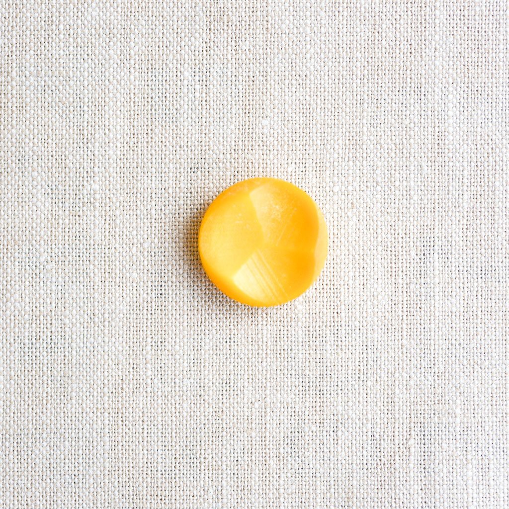 The Button Dept. : Plastic : Honey Meringue - the workroom