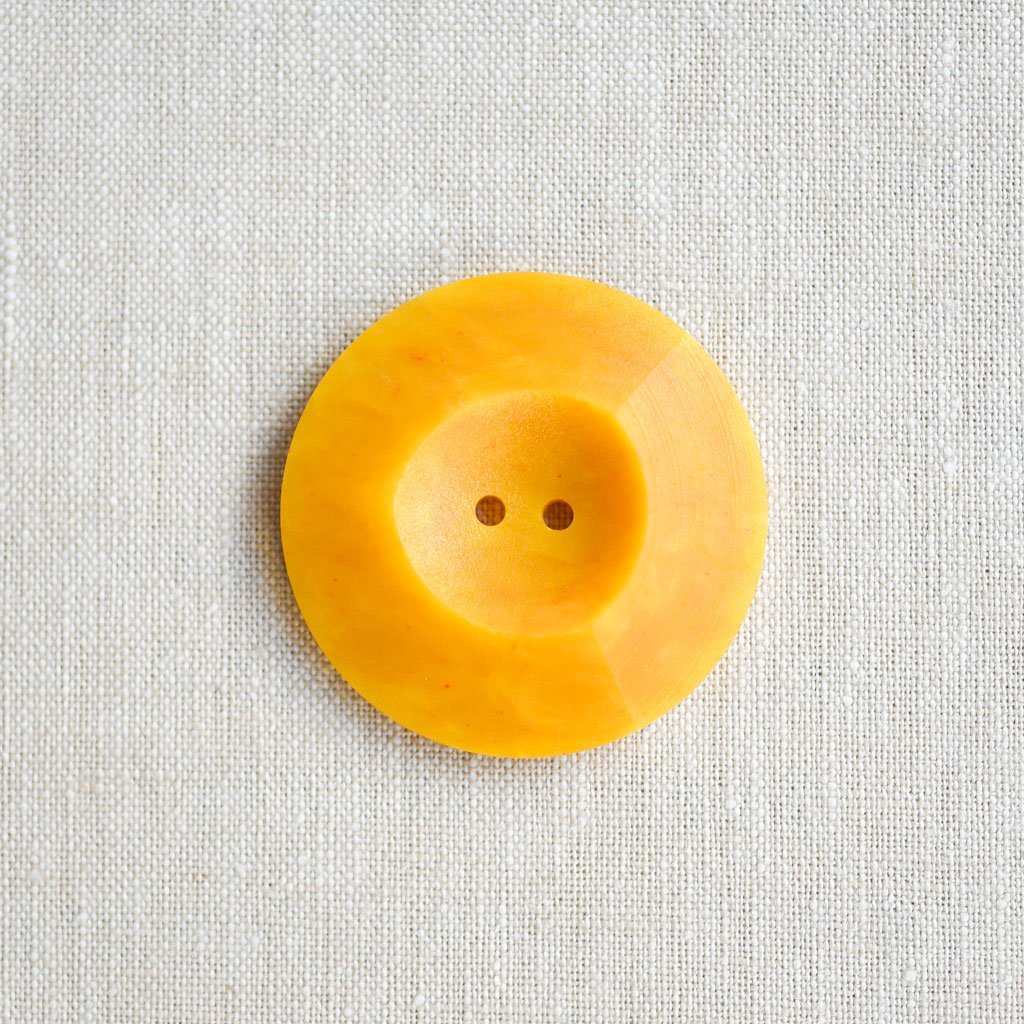 The Button Dept. : Plastic : Honey Winegum - the workroom