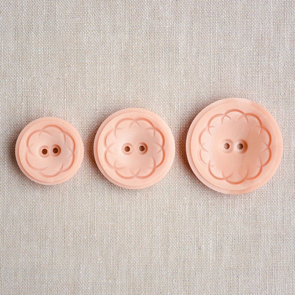 The Button Dept. : Plastic : Peaches & Cream Zinnia - the workroom