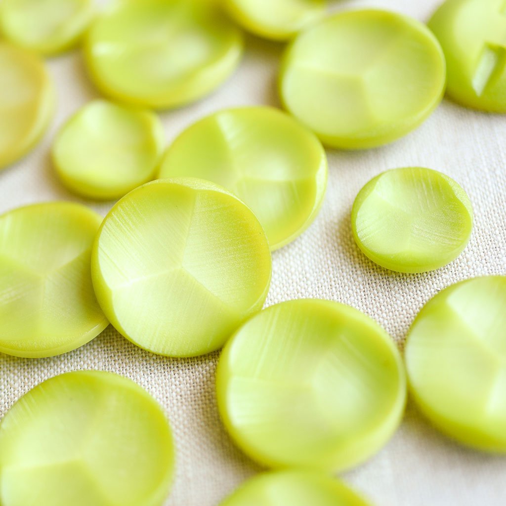 The Button Dept. : Plastic : Pear Meringue - the workroom