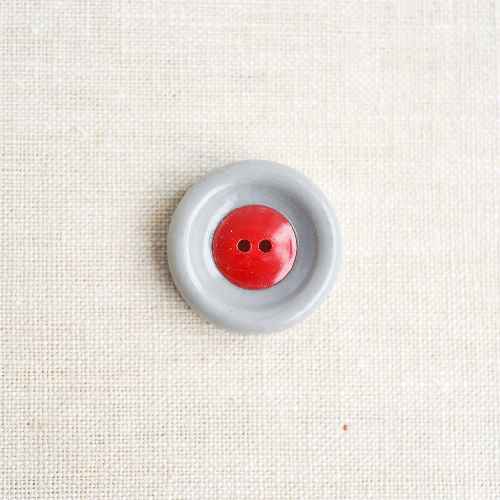 The Button Dept. : Plastic : Strawberry Donut - the workroom