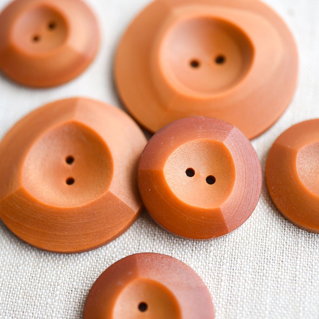 The Button Dept. : Plastic : Toffee Winegum - the workroom