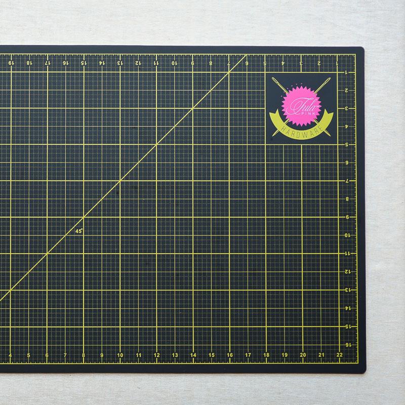 Tula Pink Hardware : Black and Gold Metallic Cutting Mat : 17” x 23” - the workroom