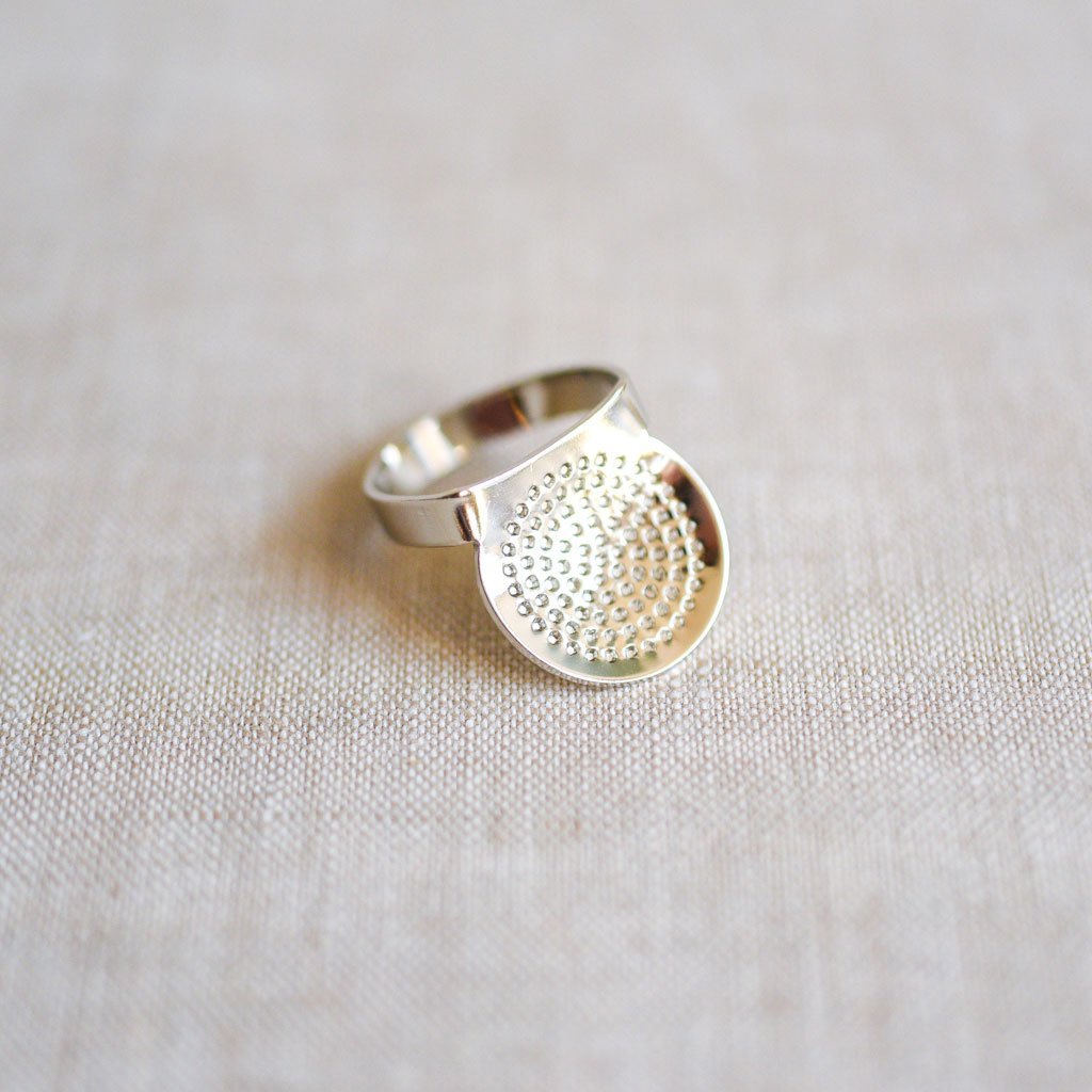Tulip : Adjustable Ring Thimble With Plate - the workroom