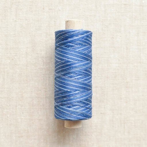 Valdani Spool : M5 - Denim Blues : Variegated Cotton Thread : 50wt : 500m - the workroom